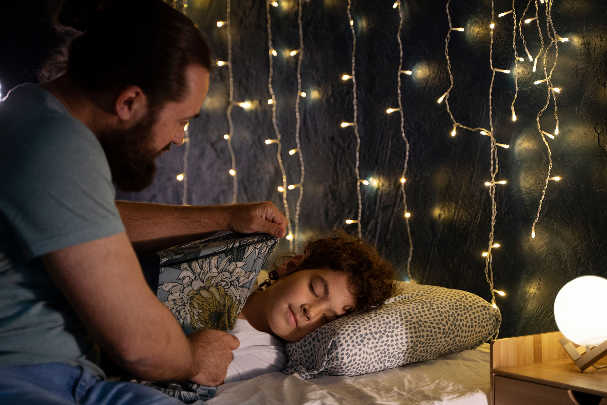 Как помочь ребенку перестать бояться темноты