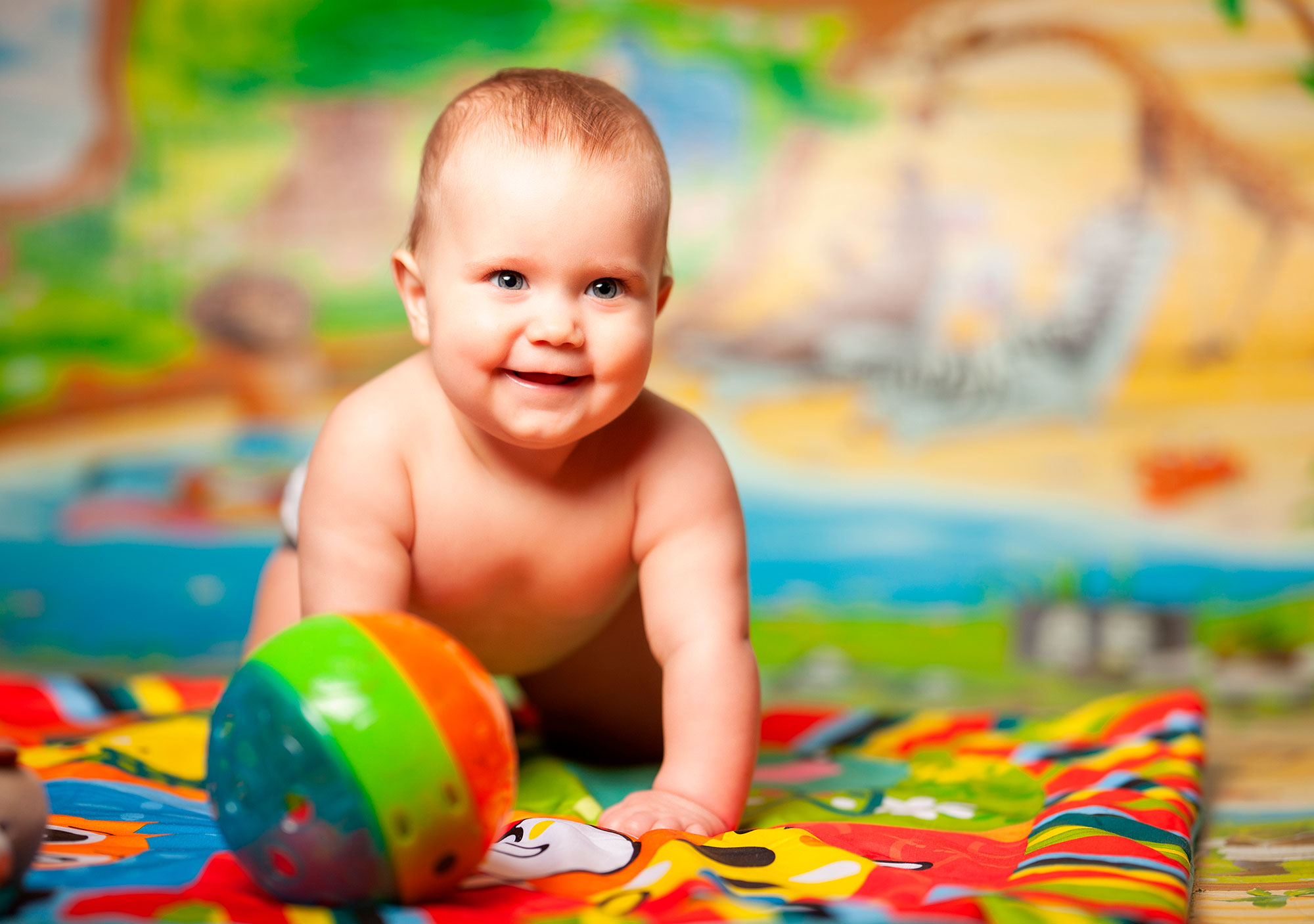 Что должен уметь ребенок в 6 месяцев