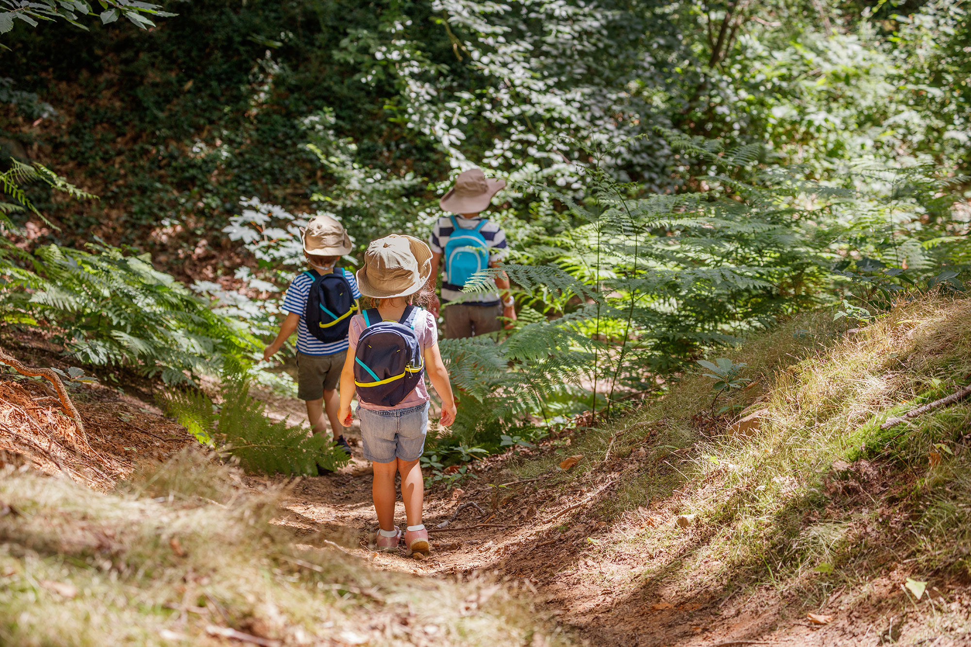 Как научить ребенка вести беседу со сверстниками?