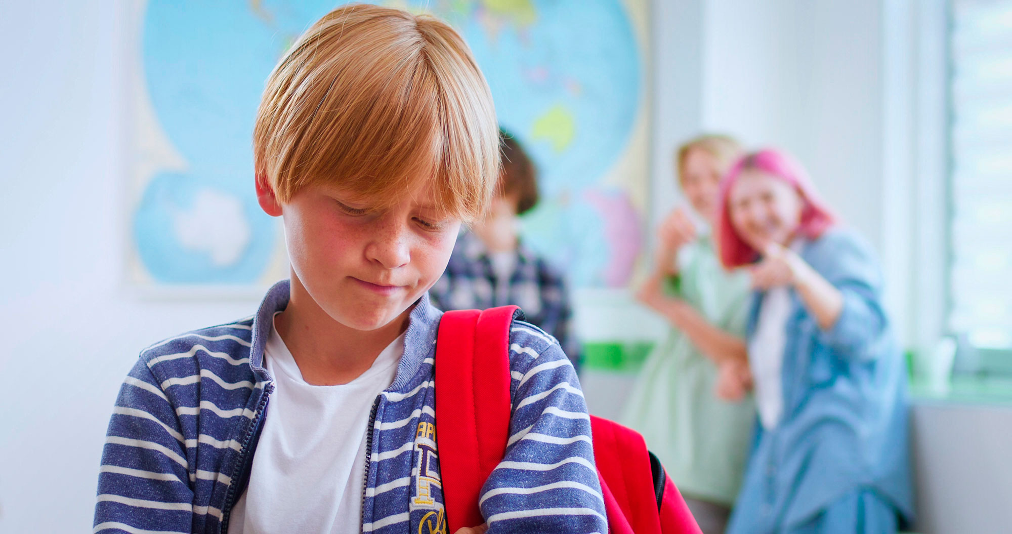 Как помочь ребенку, если его дразнят в школе