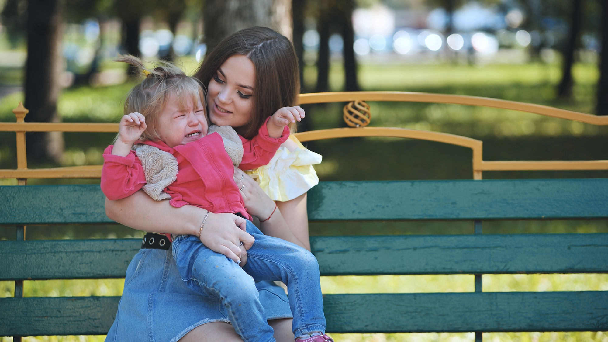 Как реагировать на детские истерики в общественных местах