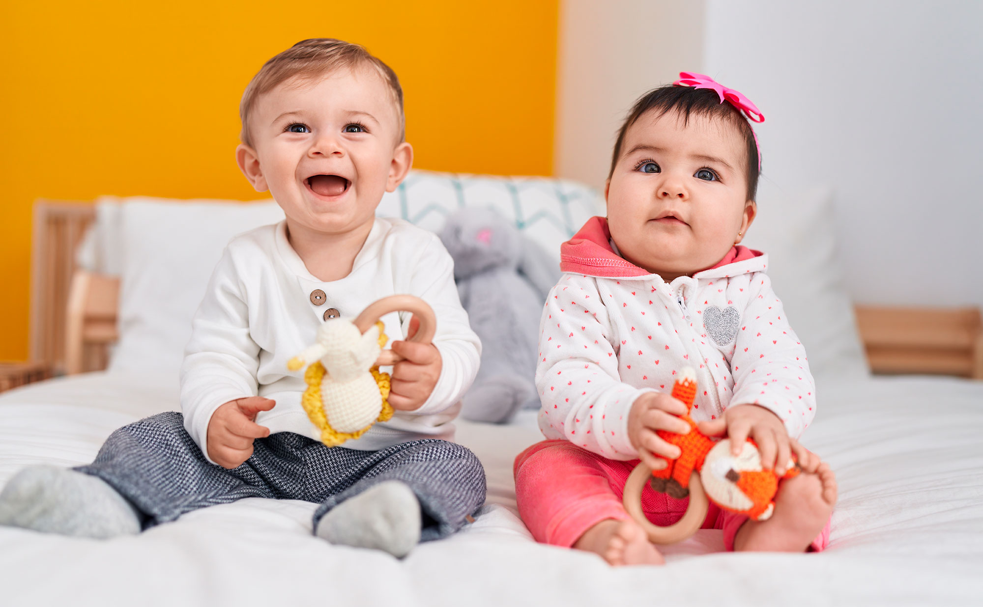 Когда ребенок начинает сидеть?